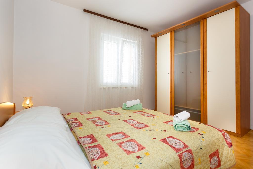 Apartment Nevenka Krk Town Kültér fotó